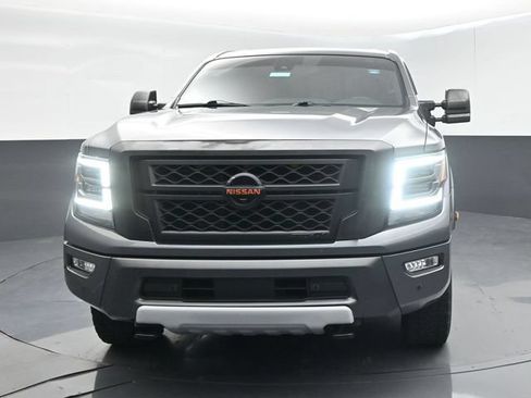 Used 2022 Nissan Titan PRO-4X w/ Pro-4x Convenience Package AWD/4WD image 3