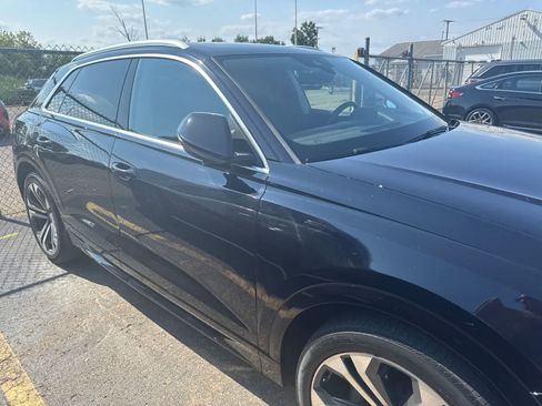 Used 2019 Audi Q8 Prestige AWD/4WD image 20