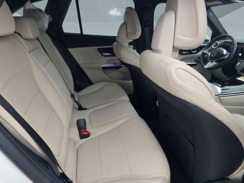 New 2026 Mercedes-Benz GLC 300 4MATIC image 22