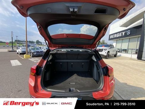 Used 2024 Buick Encore GX Preferred w/ Comfort Package FWD image 29