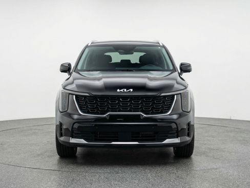 Used 2024 Kia Sorento S AWD/4WD image 2