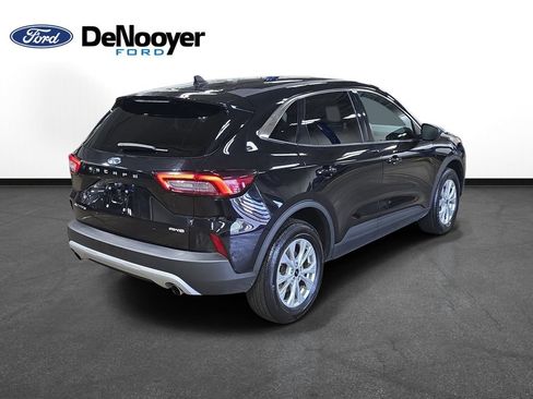 Used 2024 Ford Escape Active AWD/4WD image 6
