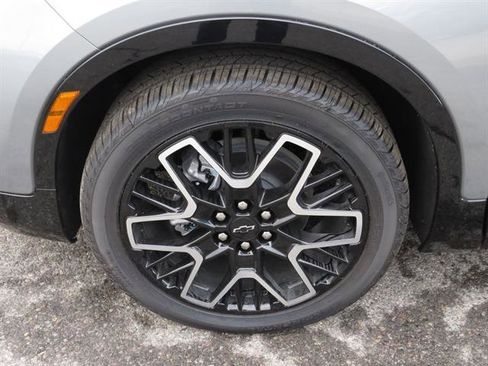 New 2025 Chevrolet Blazer RS w/ Enhanced Convenience Package image 9