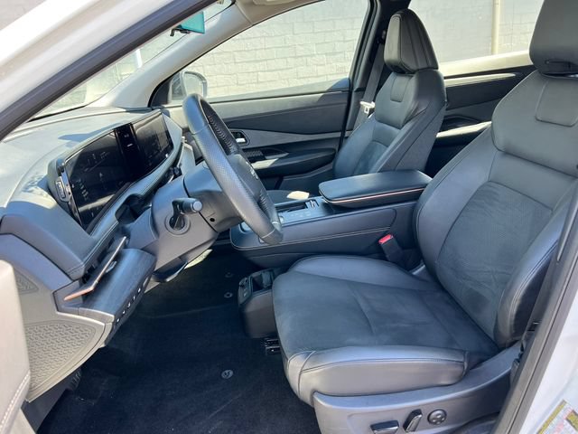 Used 2024 Nissan Ariya AWD image 4