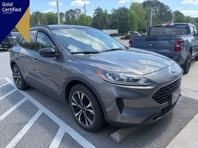 Certified 2022 Ford Escape SE w/ SE Sport Appearance Package
