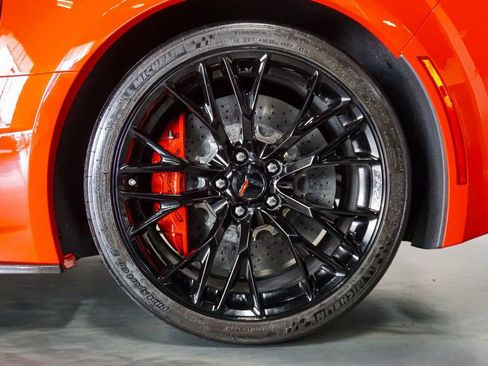 Used 2019 Chevrolet Corvette Z06 RWD image 70