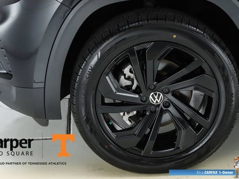 Used 2023 Volkswagen Atlas SE w/ Black Wheel Package FWD image 43