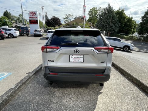 Certified 2024 Toyota RAV4 XLE w/ Convenience Package FWD image 6