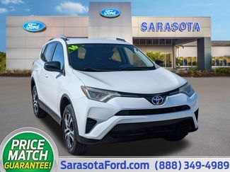 Used 2016 Toyota RAV4 LE video 1