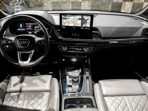 Used 2021 Audi SQ5 Prestige w/ Prestige Package AWD/4WD image 17