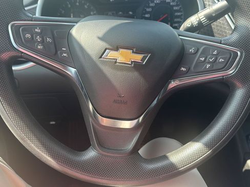 Used 2023 Chevrolet Malibu LT FWD image 12