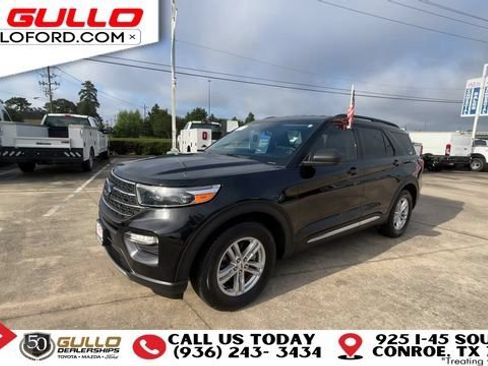 Certified 2022 Ford Explorer XLT w/ Equipment Group 202A RWD image 4