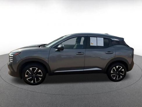 Used 2026 Nissan Kicks SV w/ Cold Weather Package AWD/4WD image 7