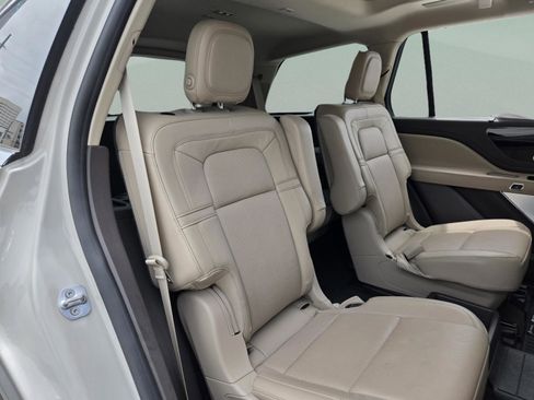 Used 2020 Lincoln Aviator Reserve w/ Equipment Group 202A AWD/4WD image 24