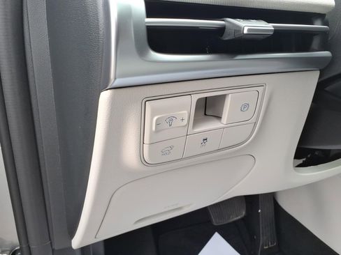 Used 2025 Hyundai Tucson Limited image 18