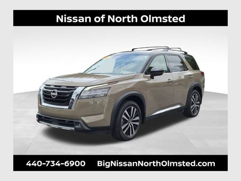 Used 2023 Nissan Pathfinder Platinum w/ Lighting Package (N92) AWD/4WD image 1