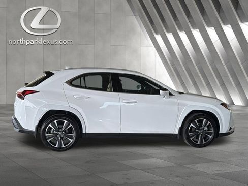 Certified 2026 Lexus UX 300h AWD image 4