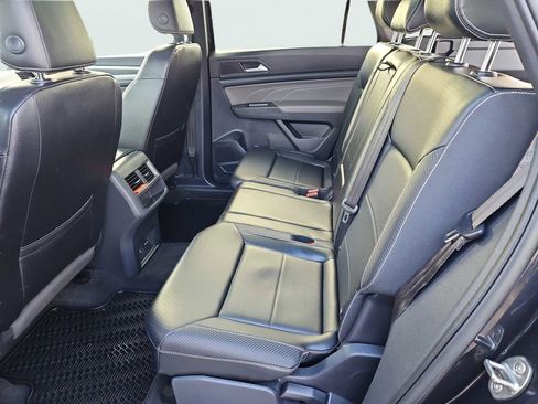 Used 2022 Volkswagen Atlas Cross Sport SEL AWD/4WD image 38