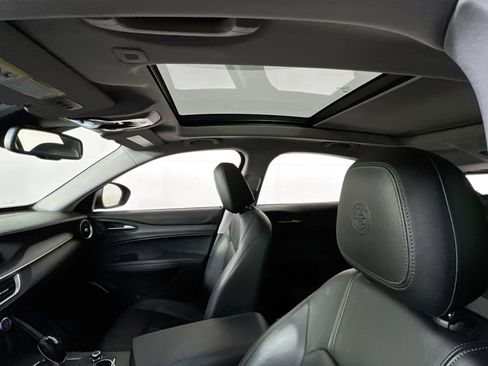 Used 2019 Alfa Romeo Stelvio Ti image 22