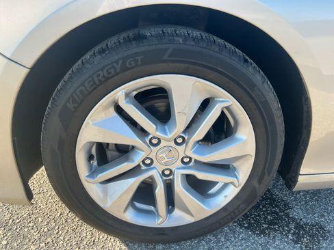 Used 2020 Honda Accord LX image 27