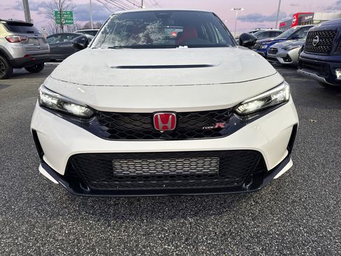 Used 2025 Honda Civic Type R image 2