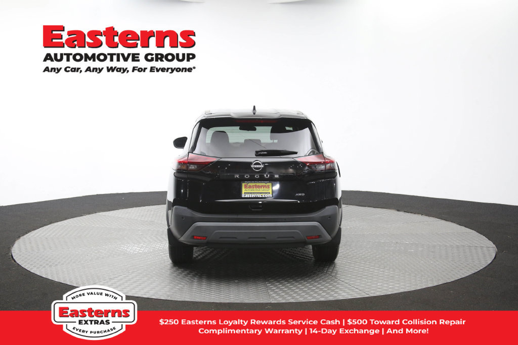 Used 2023 Nissan Rogue S AWD/4WD image 36