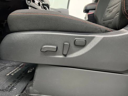 Used 2026 Nissan Frontier PRO-4X w/ Pro-4x Convenience Package AWD/4WD image 13