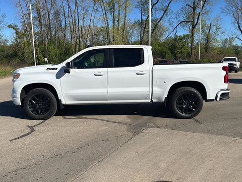 Used 2024 Chevrolet Silverado 1500 RST w/ Convenience Package II AWD/4WD image 2