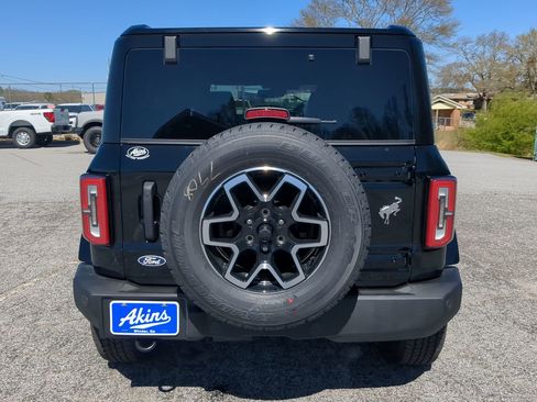 New 2026 Ford Bronco Outer Banks image 4