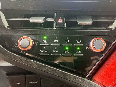 Used 2021 Toyota Camry LE w/ Convenience Package FWD image 26