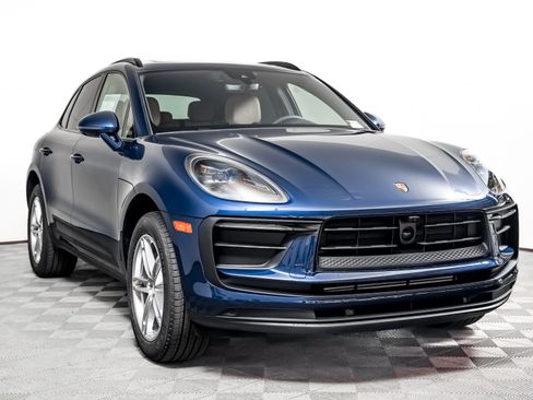 New 2026 Porsche Macan image 8