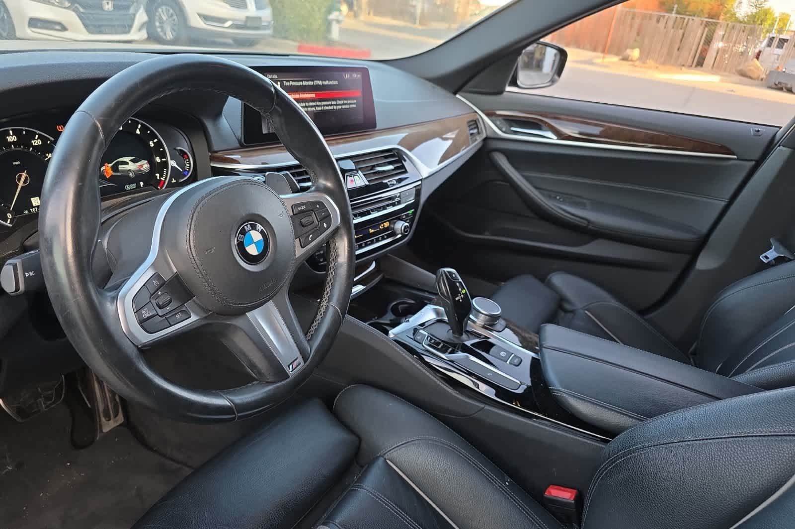 Used 2019 BMW 540i w/ M Sport Package RWD image 14