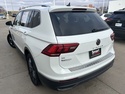 Used 2022 Volkswagen Tiguan SE image 4