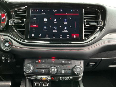 Used 2023 Dodge Durango GT image 12