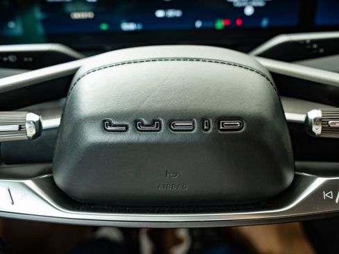 Used 2024 Lucid Air Touring AWD/4WD image 28