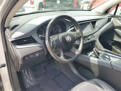 Used 2020 Buick Enclave Essence image 22