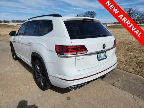 Used 2021 Volkswagen Atlas SE w/ Panoramic Sunroof Package image 5