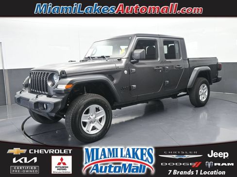 Used 2020 Jeep Gladiator Sport w/ Quick Order Package 24S AWD/4WD image 1