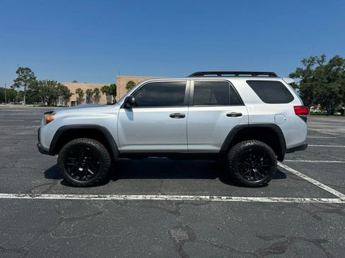Used 2013 Toyota 4Runner Trail image 9