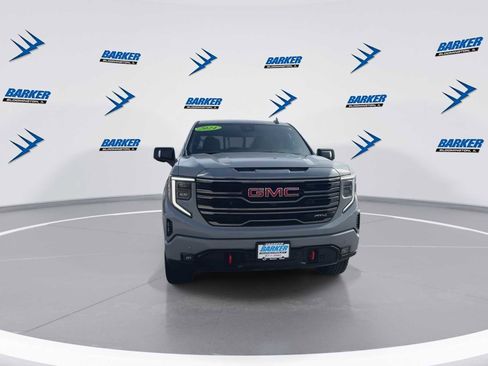 Used 2024 GMC Sierra 1500 AT4 w/ Technology Package image 3