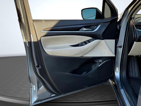 Used 2019 Buick Enclave Essence image 23