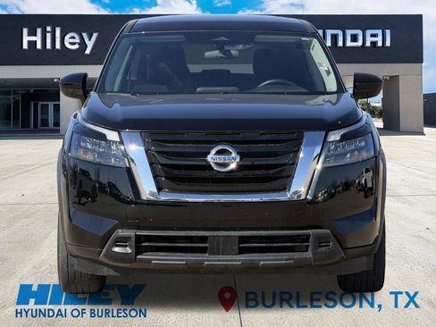 Used 2025 Nissan Pathfinder S image 6