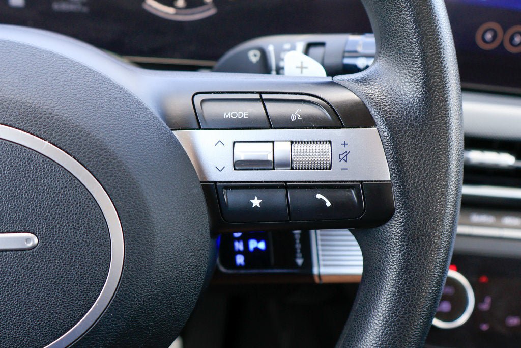 Used 2024 Hyundai Sonata SEL FWD image 13