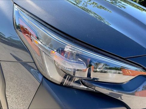 Used 2024 Subaru Outback Premium AWD/4WD image 28