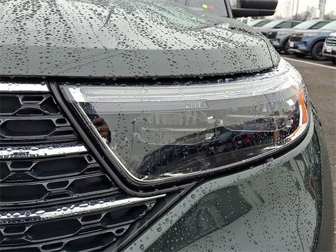 Certified 2023 Ford Explorer XLT image 9