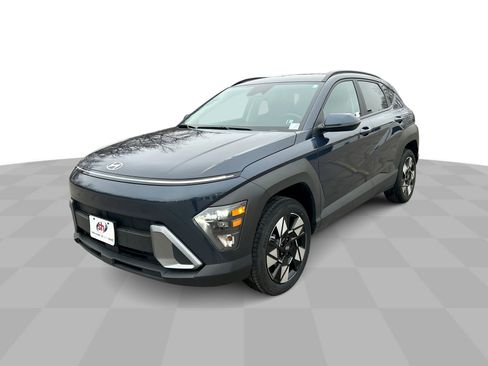 Used 2025 Hyundai Kona SEL image 5