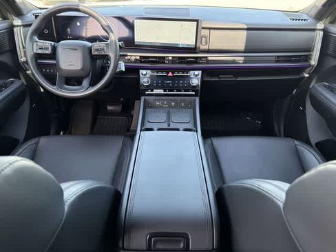 Certified 2025 Hyundai Santa Fe Calligraphy image 13