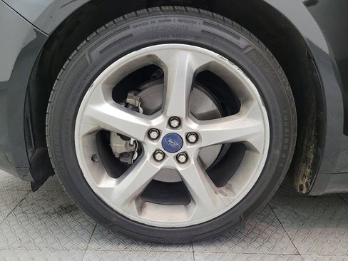 Used 2015 Ford Fusion SE w/ Equipment Group 201A image 31