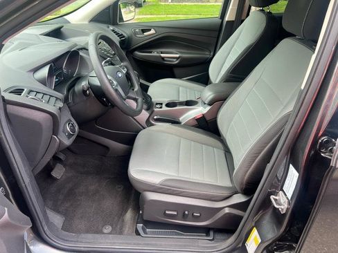 Used 2016 Ford Escape SE FWD image 9