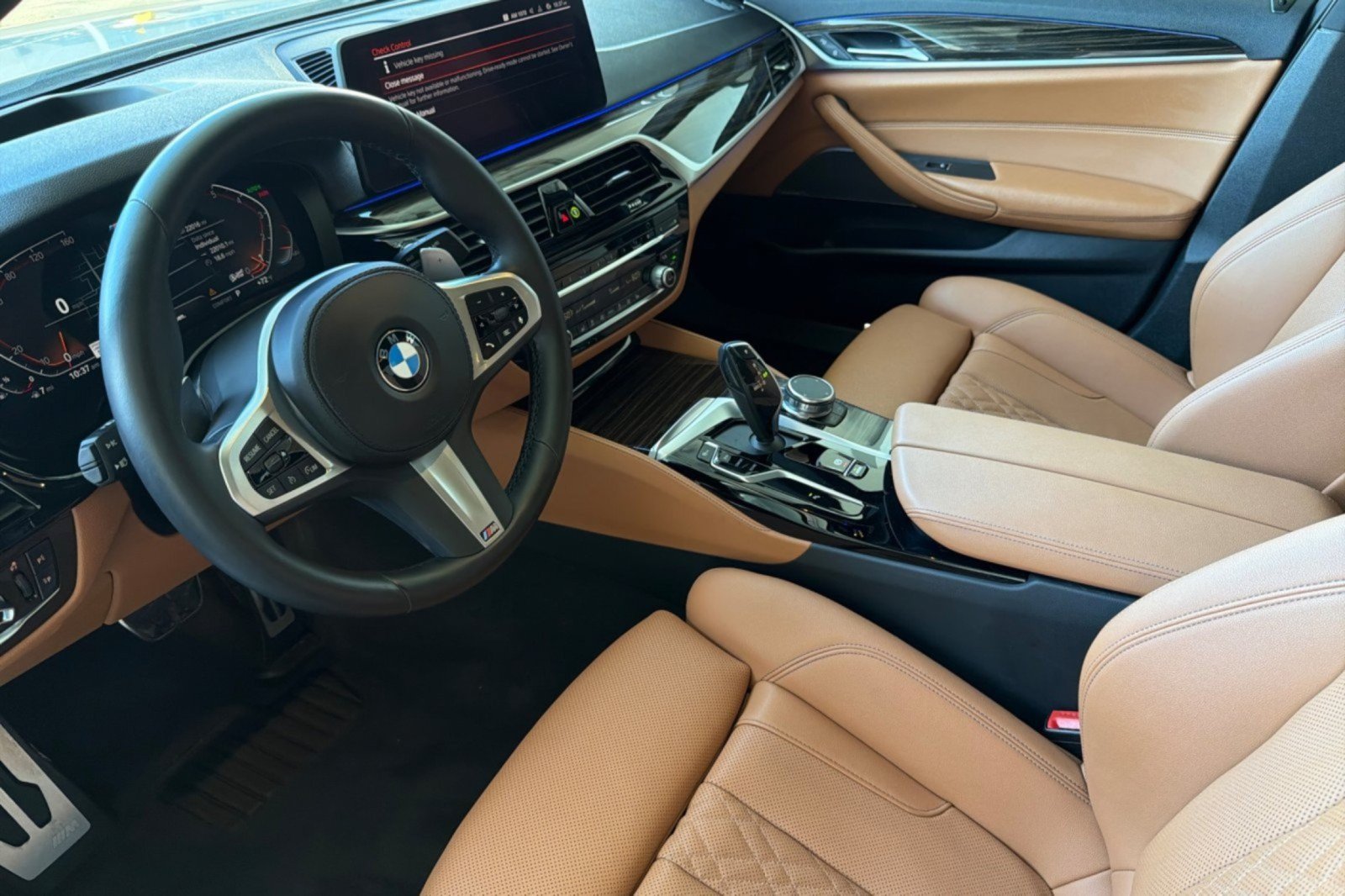 Used 2023 BMW 530i w/ M Sport Package RWD image 9